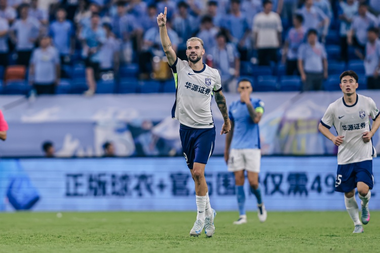 开云体育官网-足球报：廖均健、图多列、张威、高华泽已与广州豹会合